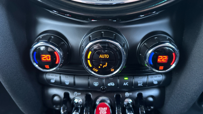 MINI Hatchback 1.5 Cooper Classic 5dr Auto Petrol Hatchback